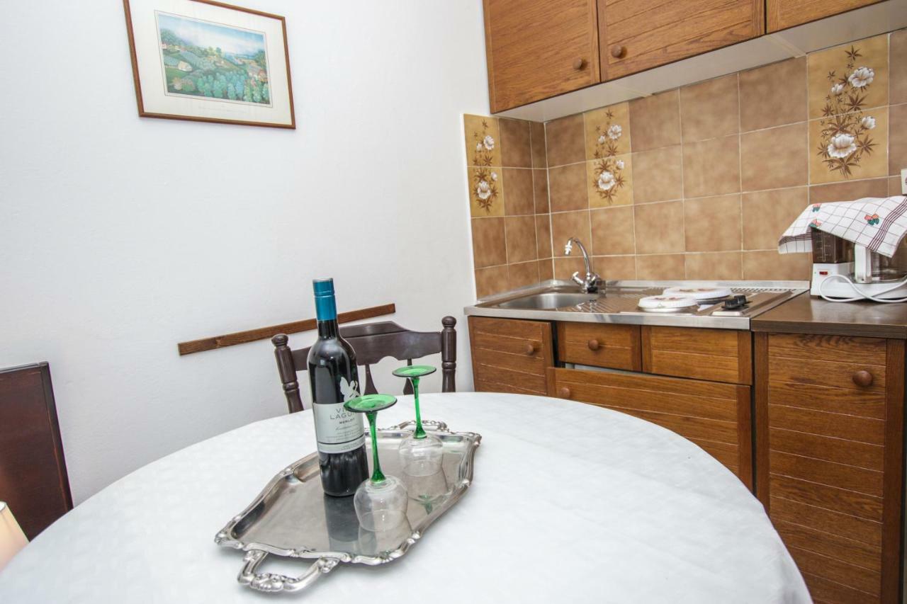 Apartmani Janja Poreč Exterior foto